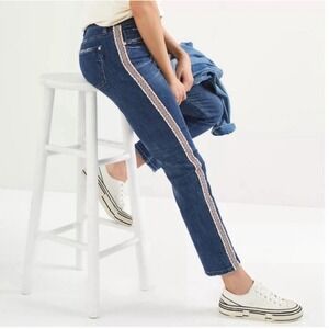 ANTHROPOLOGIE Jeans Womens 28‎ Pilcro SLIM Boyfriend Crop Aztec Embroidered